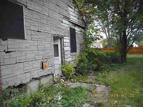 9042 Burt (23)_m.jpg